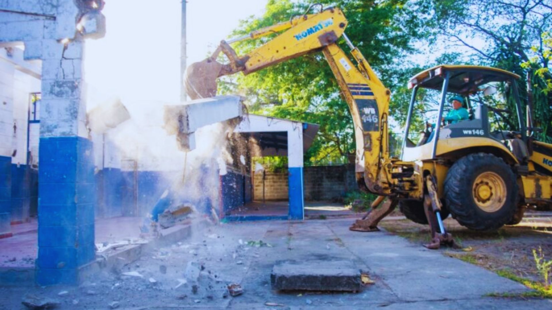 inicia-reconstruccion-total-de-escuela-en-santiago-nonualco-la-paz